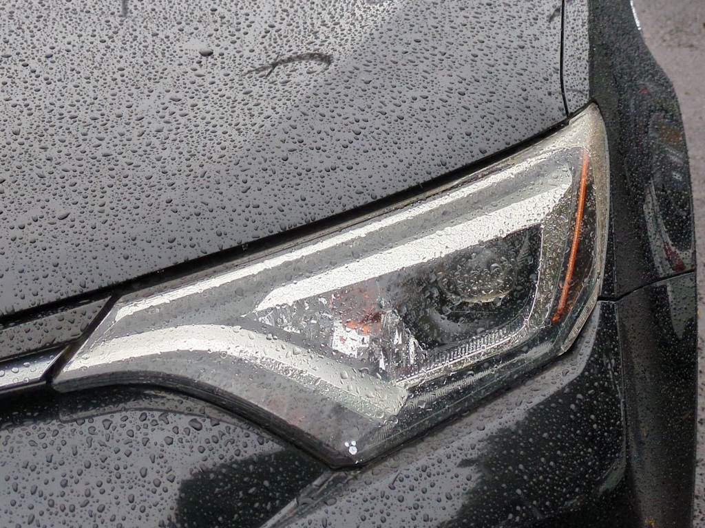 Thumbnail: 2018 Toyota RAV4 - 24