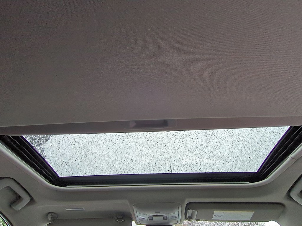 Thumbnail: 2018 Toyota RAV4 - 29