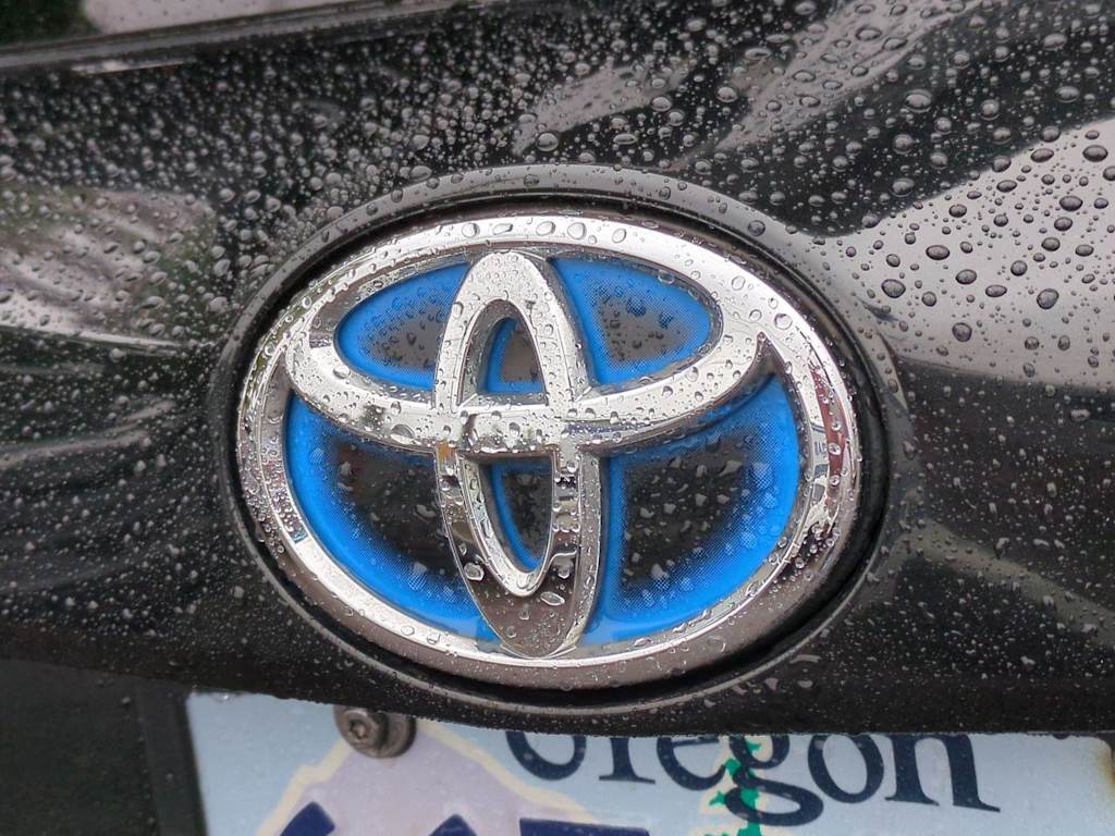 Thumbnail: 2018 Toyota RAV4 - 7