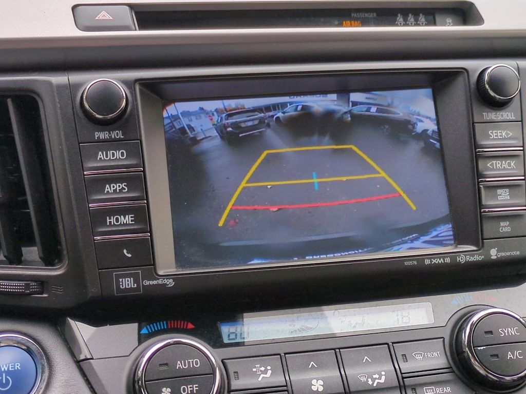 Thumbnail: 2018 Toyota RAV4 - 36