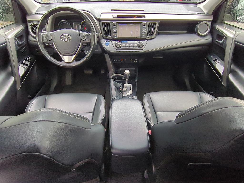 Thumbnail: 2018 Toyota RAV4 - 9