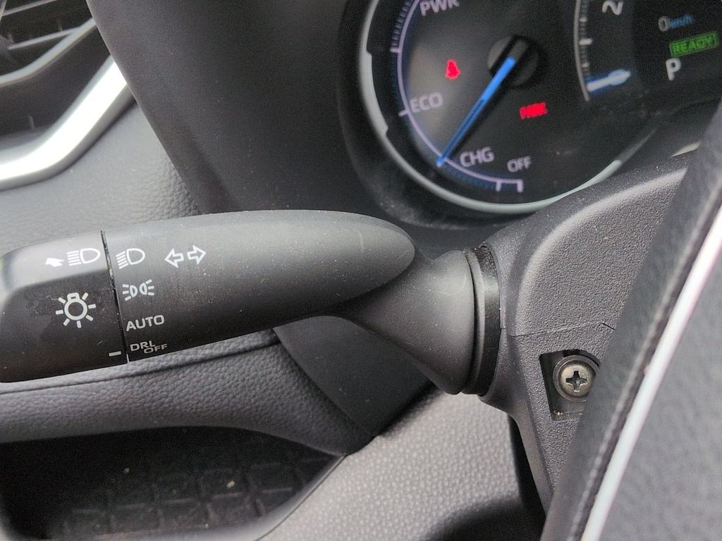 Thumbnail: 2021 Toyota RAV4 - 33