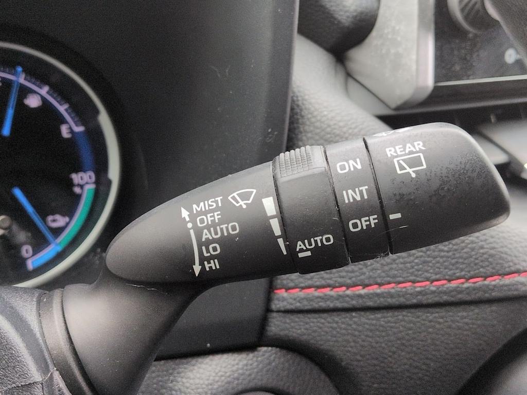 Thumbnail: 2021 Toyota RAV4 - 32