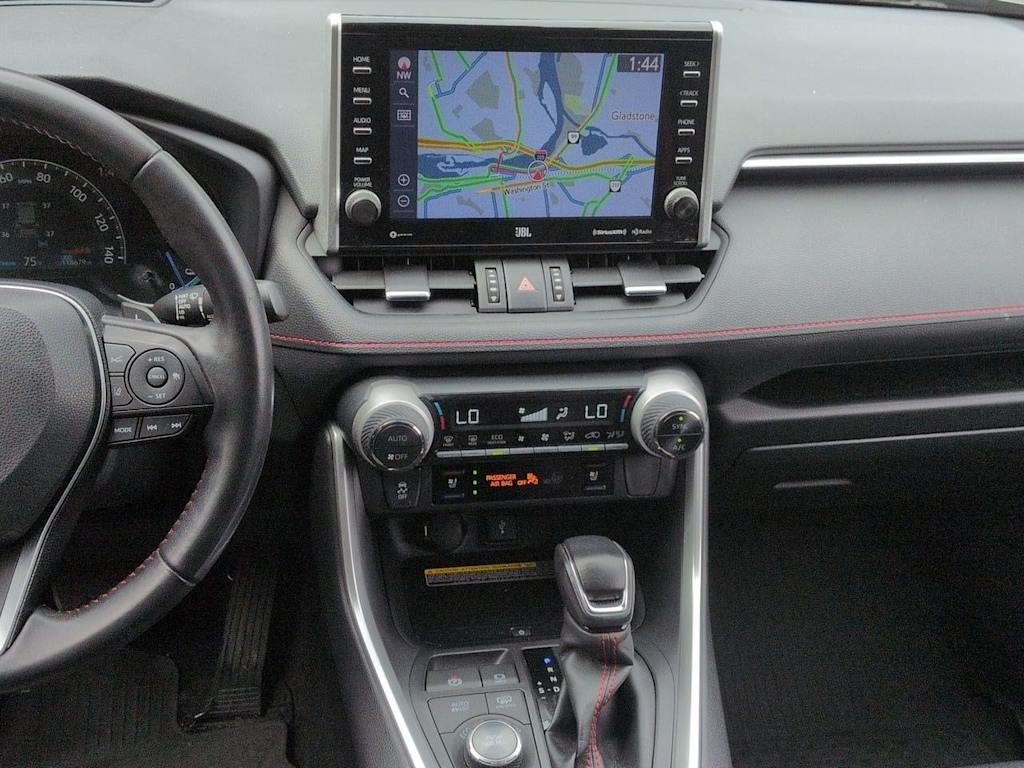 Thumbnail: 2021 Toyota RAV4 - 14
