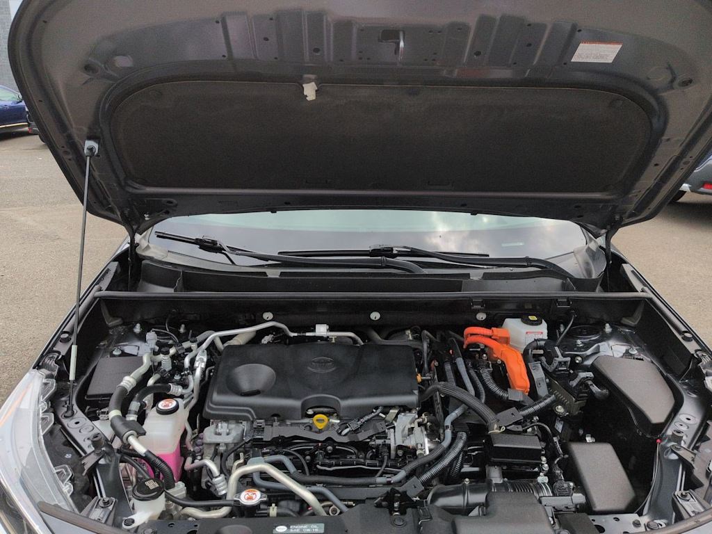 Thumbnail: 2021 Toyota RAV4 - 8