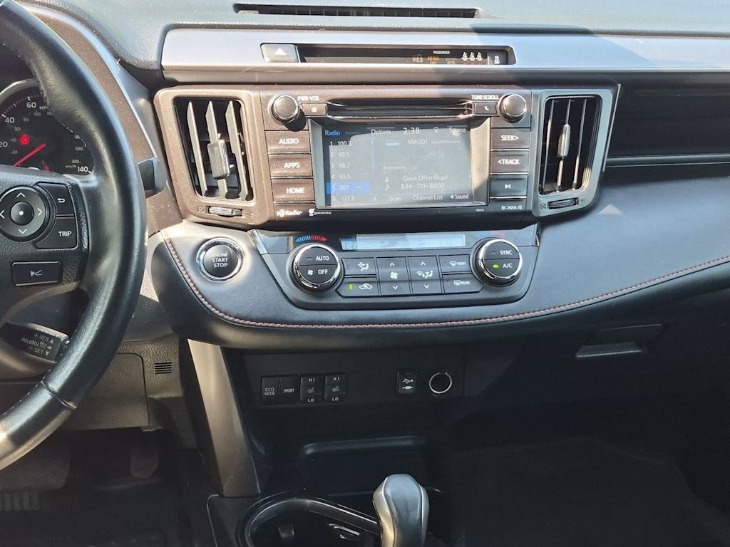 Thumbnail: 2018 Toyota RAV4 - 14