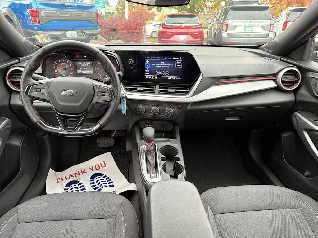 Thumbnail: 2024 Chevrolet Trax - 10