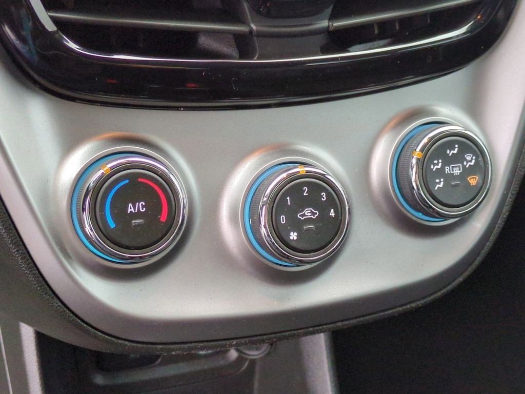 2018 Chevrolet Spark LS 31