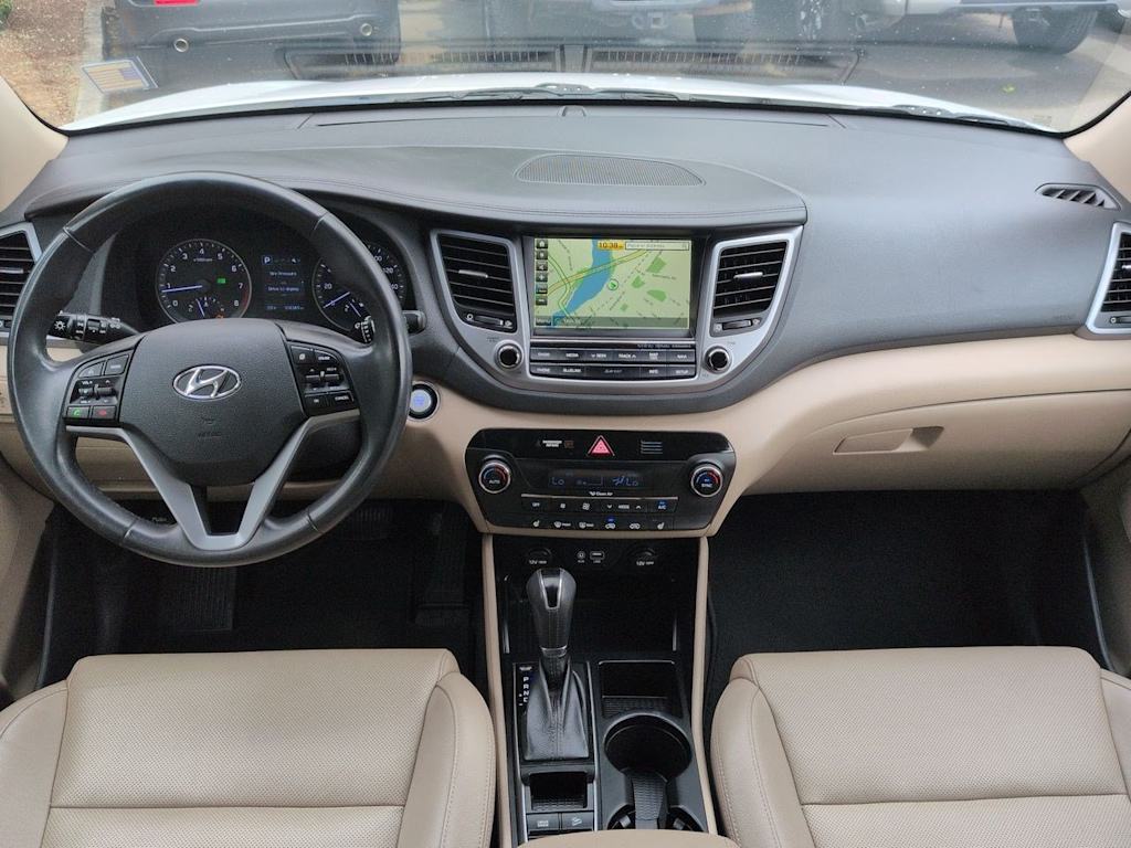 Thumbnail: 2017 Hyundai Tucson - 9