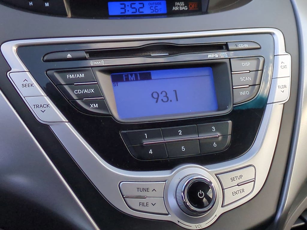 2012 Hyundai Elantra GLS 31