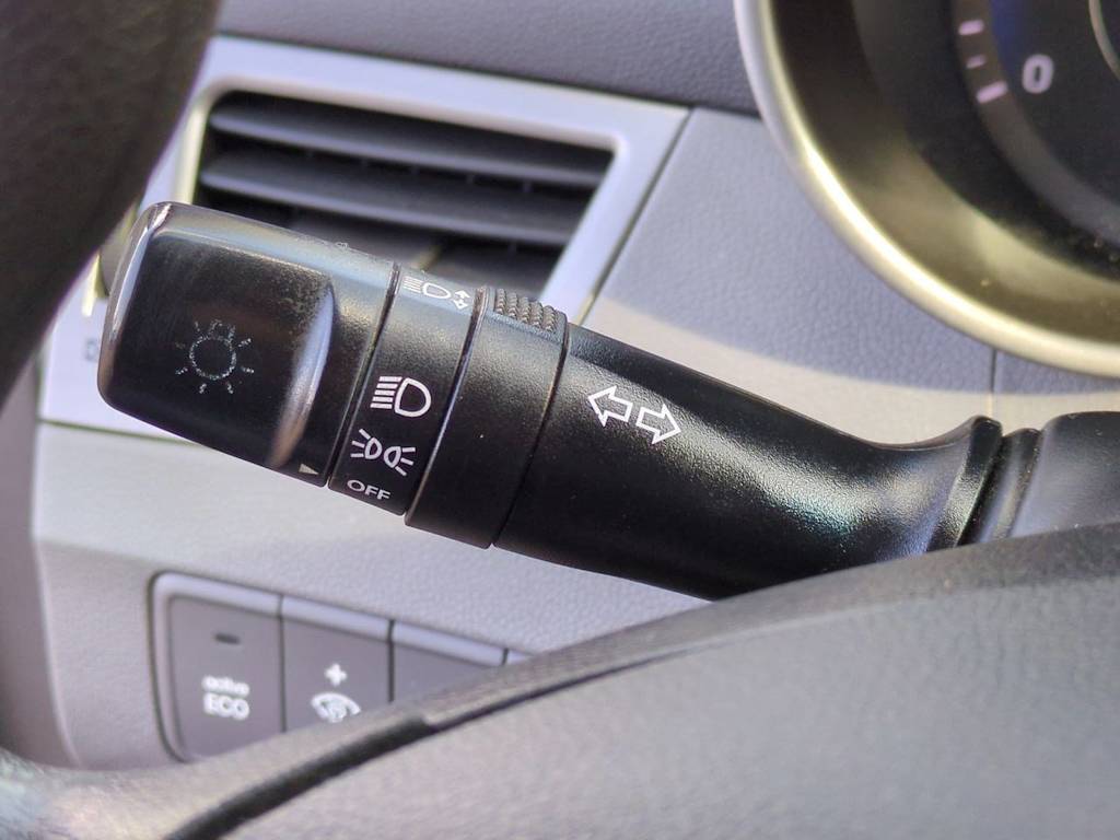 2012 Hyundai Elantra GLS 16