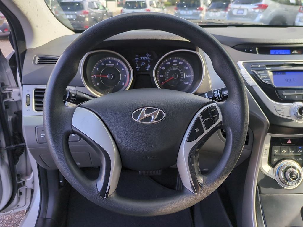 2012 Hyundai Elantra GLS 14