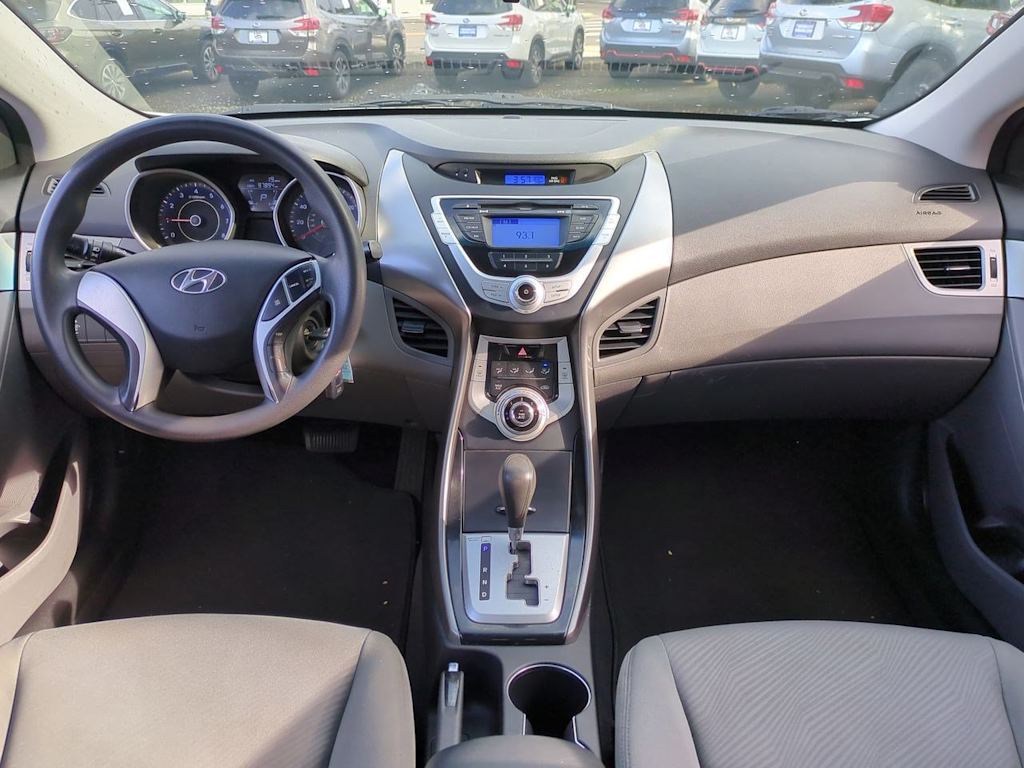2012 Hyundai Elantra GLS 10