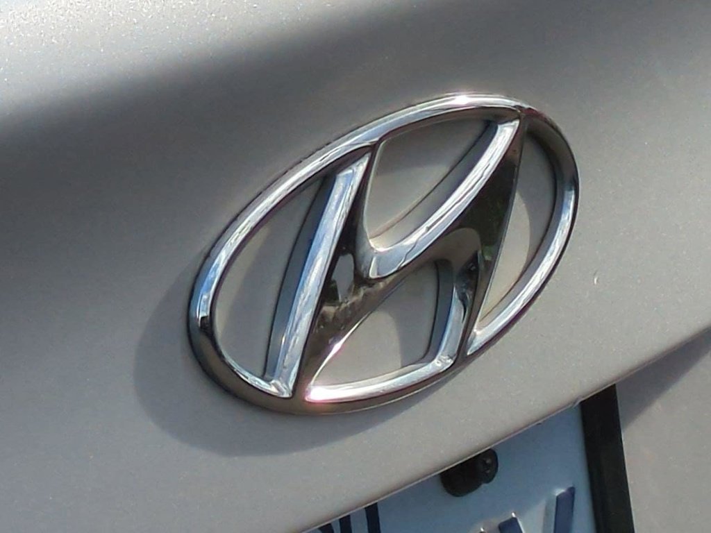 2012 Hyundai Elantra GLS 25