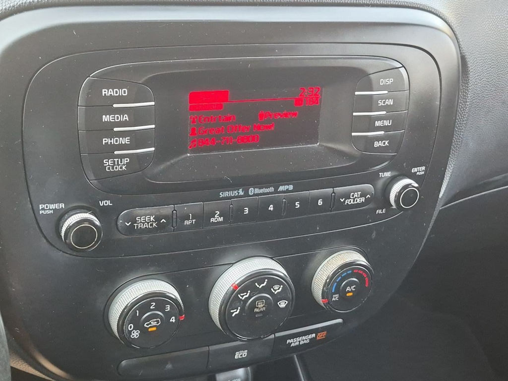 Thumbnail: 2014 Kia Soul - 32