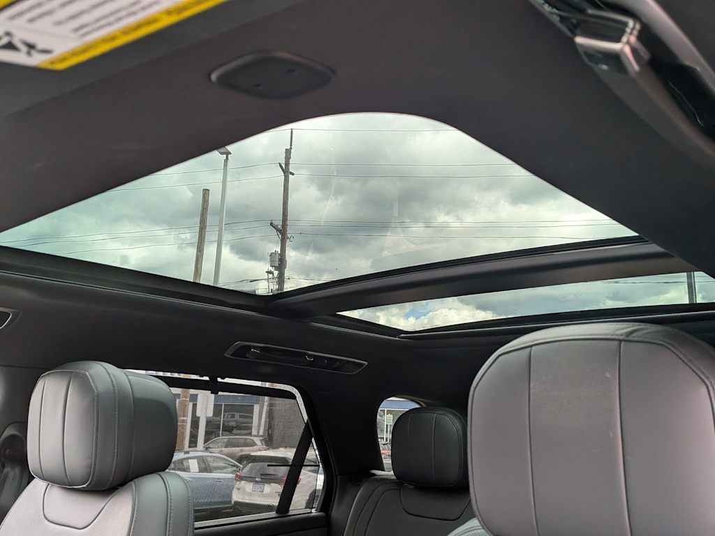 Thumbnail: 2024 Land Rover Range Rover Sport - 17