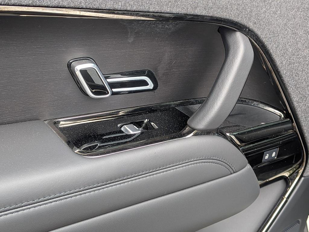 Thumbnail: 2024 Land Rover Range Rover Sport - 20