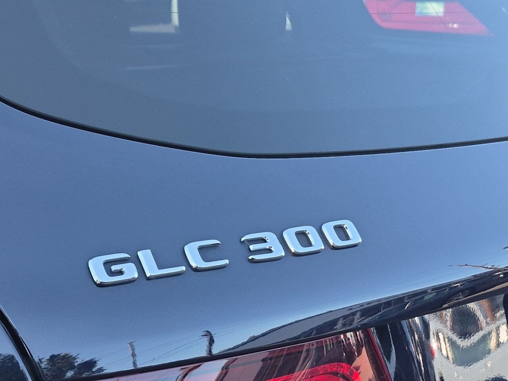 Thumbnail: 2020 Mercedes-Benz GLC - 25