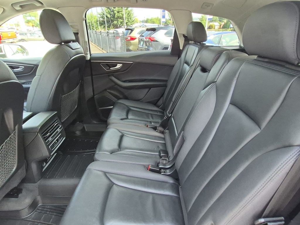 Thumbnail: 2021 Audi Q7 - 29