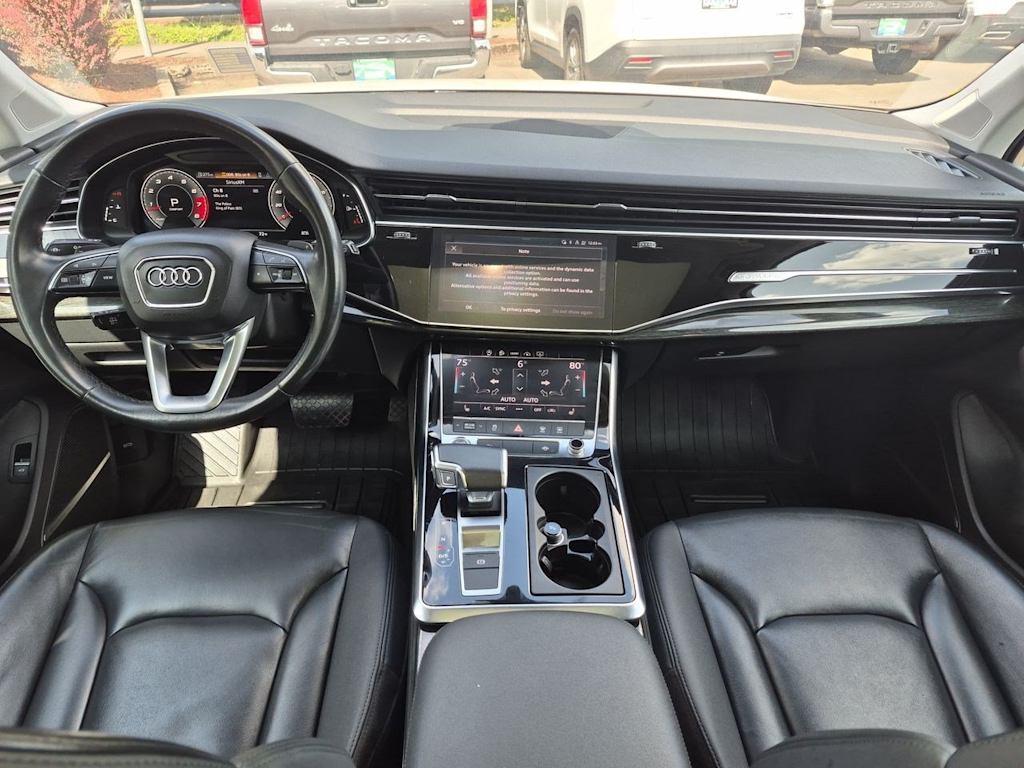 Thumbnail: 2021 Audi Q7 - 10