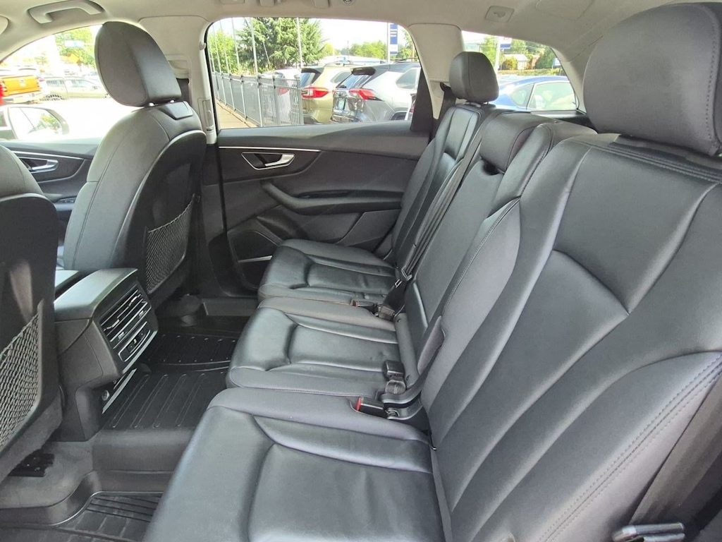 Thumbnail: 2021 Audi Q7 - 29