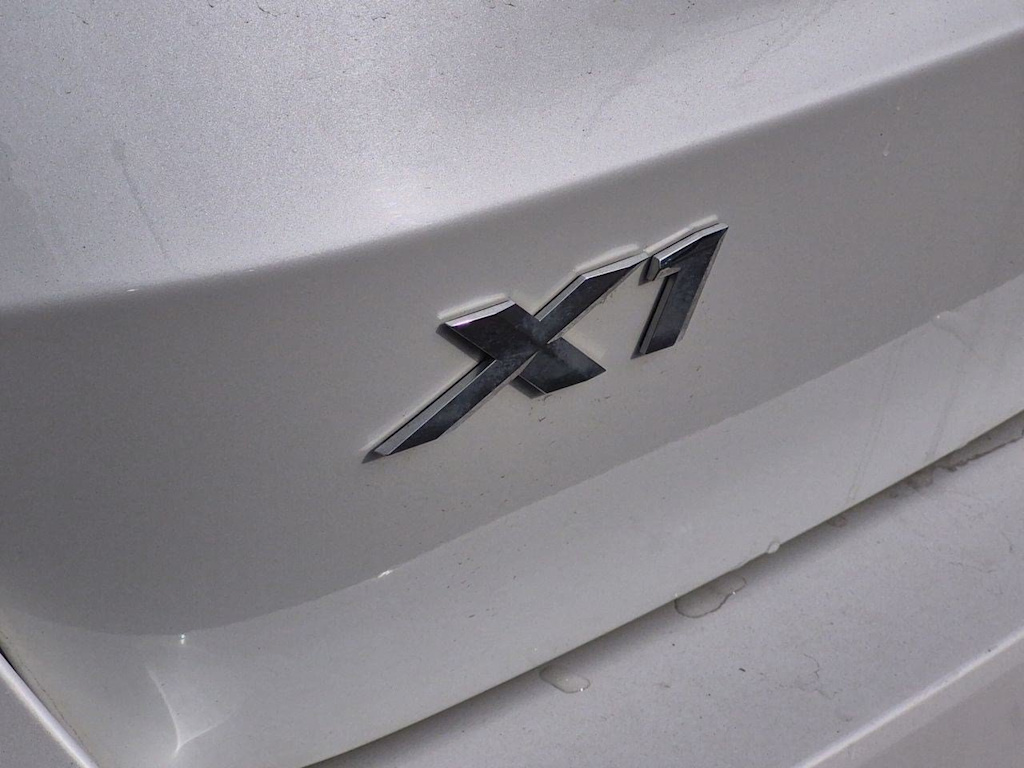 Thumbnail: 2023 BMW X1 - 24