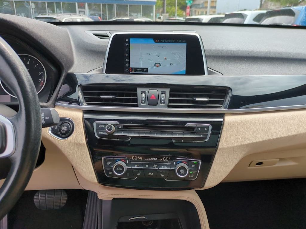 Thumbnail: 2018 BMW X1 - 15