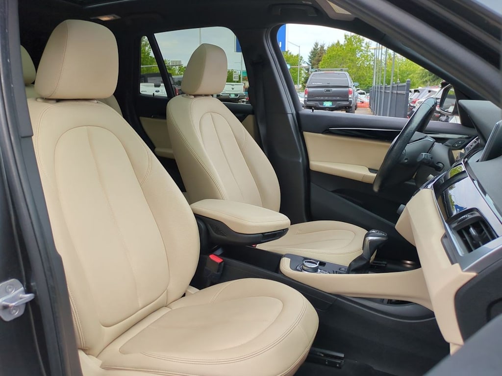Thumbnail: 2018 BMW X1 - 12
