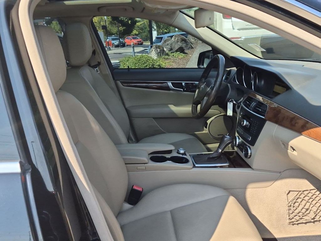 Thumbnail: 2012 Mercedes-Benz C-Class - 11