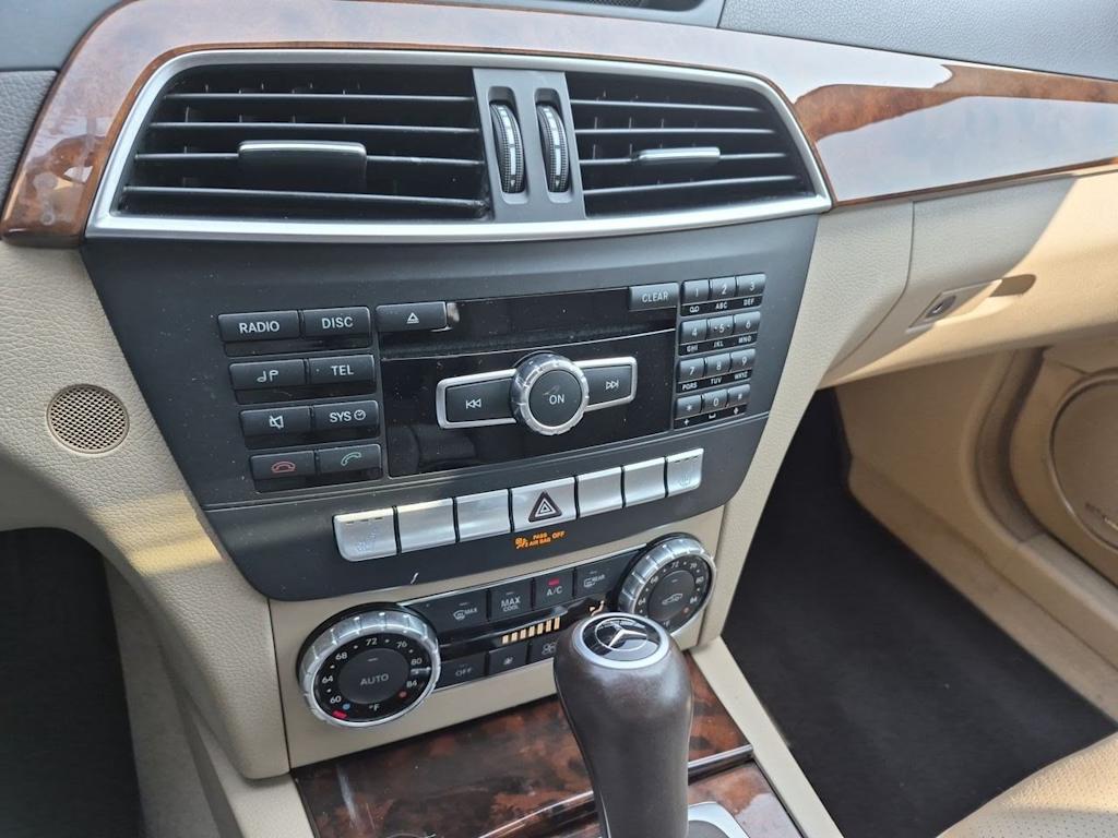 Thumbnail: 2012 Mercedes-Benz C-Class - 33