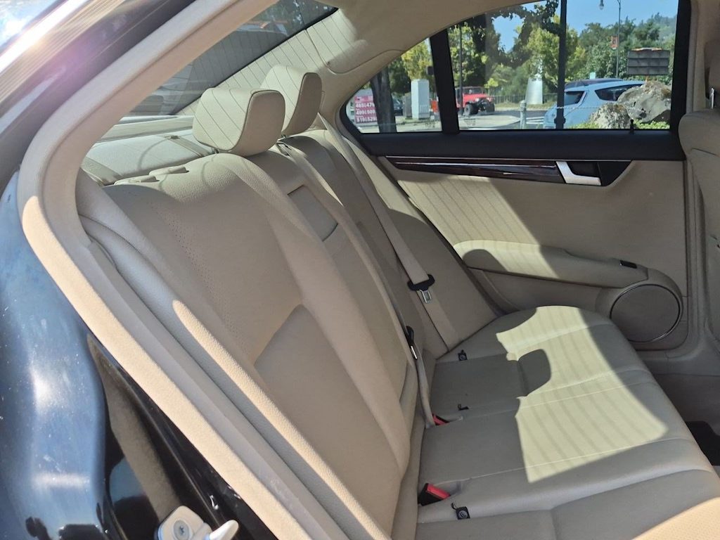 Thumbnail: 2012 Mercedes-Benz C-Class - 29