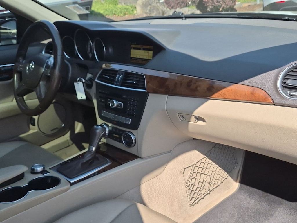 Thumbnail: 2012 Mercedes-Benz C-Class - 13