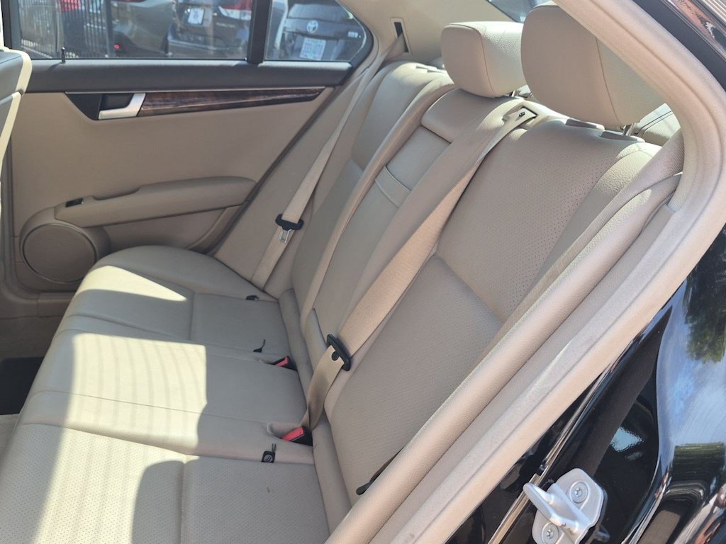 Thumbnail: 2012 Mercedes-Benz C-Class - 12