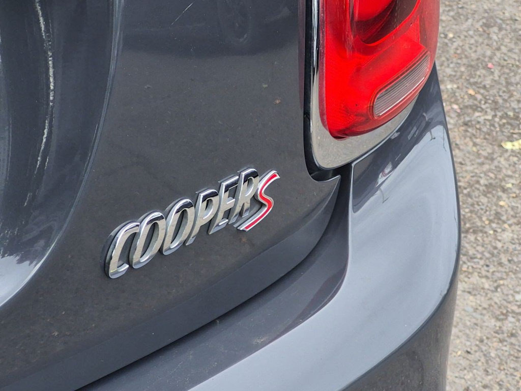Thumbnail: 2015 MINI Cooper - 24
