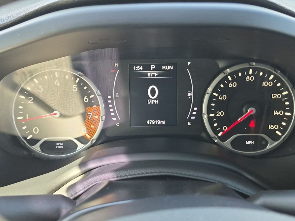 Thumbnail: 2020 Jeep Renegade - 36