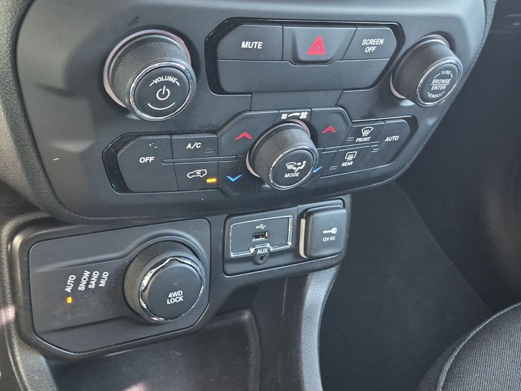 Thumbnail: 2020 Jeep Renegade - 35