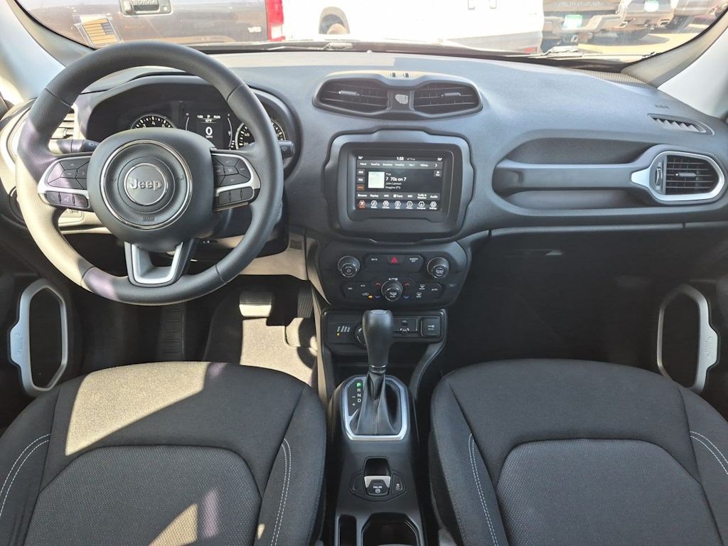 Thumbnail: 2020 Jeep Renegade - 9