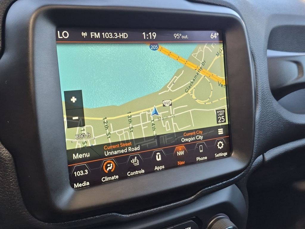Thumbnail: 2023 Jeep Renegade - 32