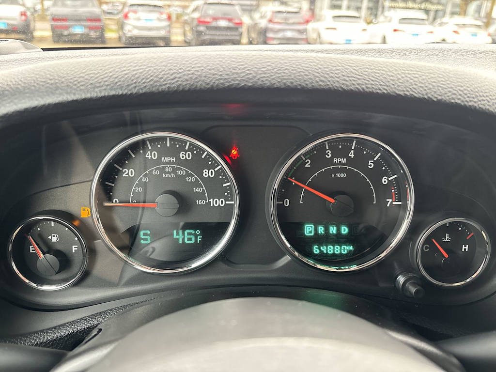 Thumbnail: 2015 Jeep Wrangler - 9