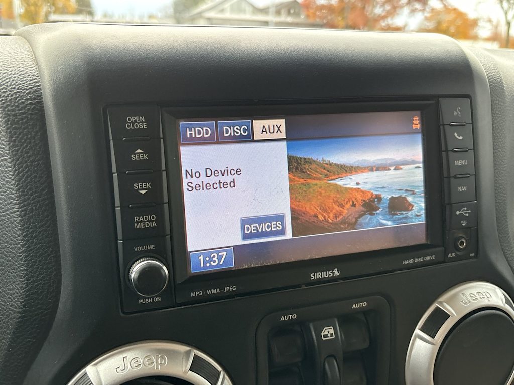 Thumbnail: 2012 Jeep Wrangler - 11