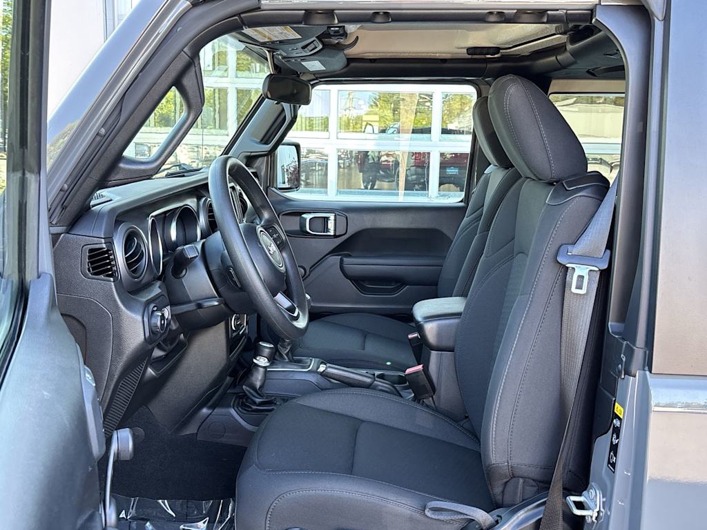 Thumbnail: 2022 Jeep Wrangler - 6