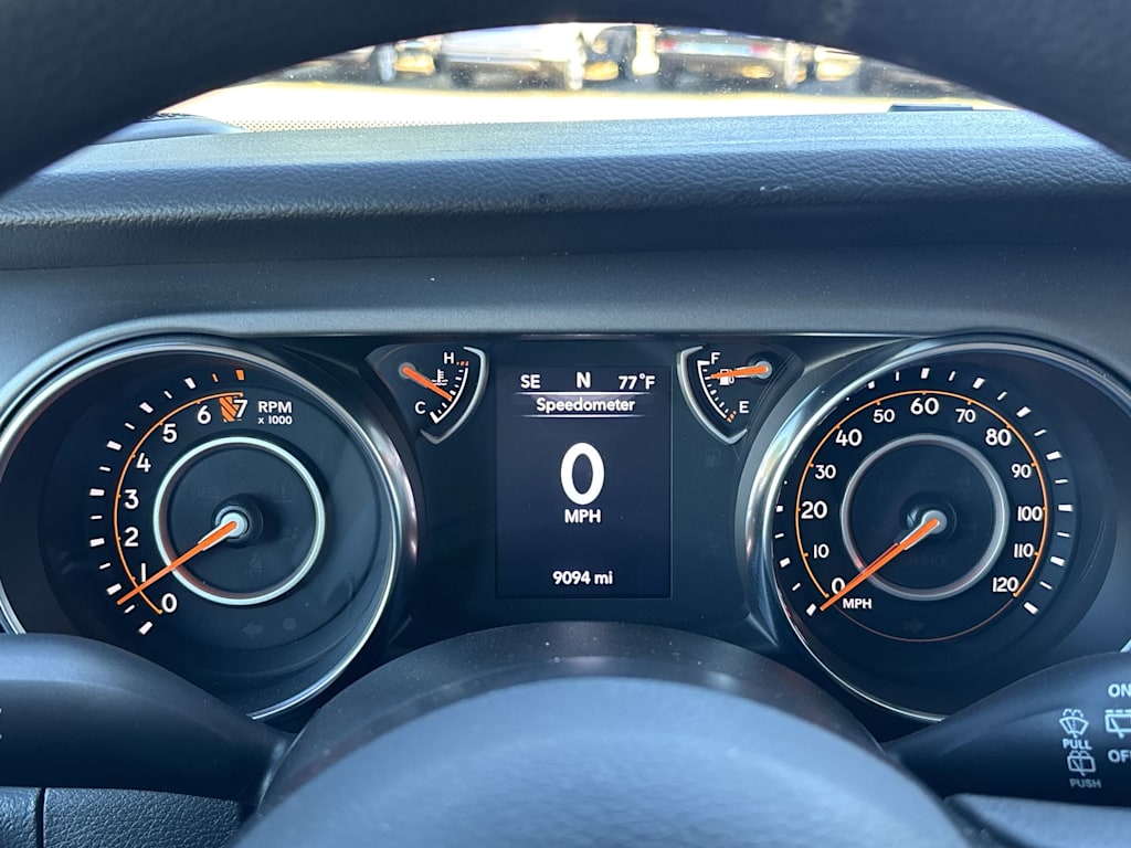 Thumbnail: 2022 Jeep Wrangler - 10