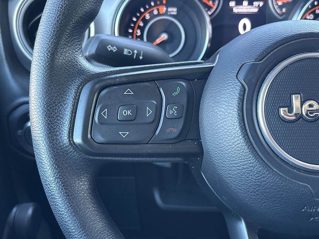 Thumbnail: 2022 Jeep Wrangler - 14