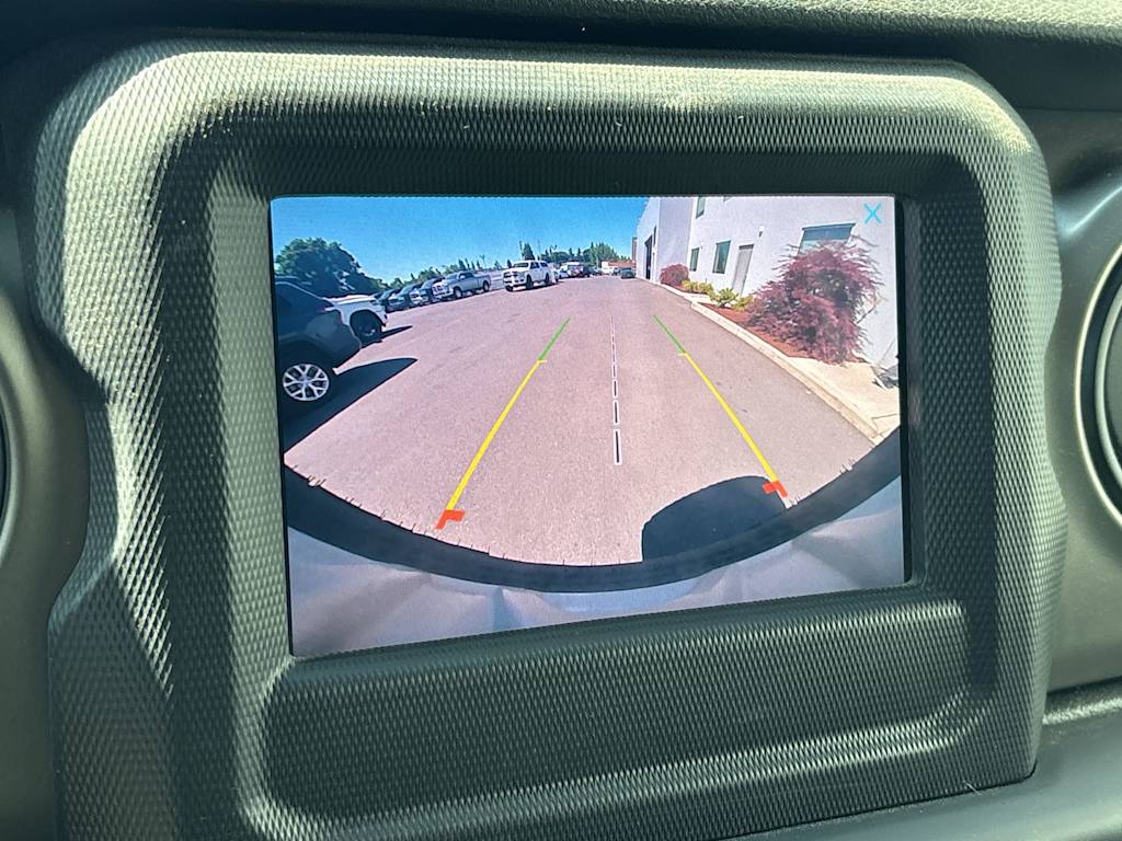 Thumbnail: 2020 Jeep Wrangler - 21