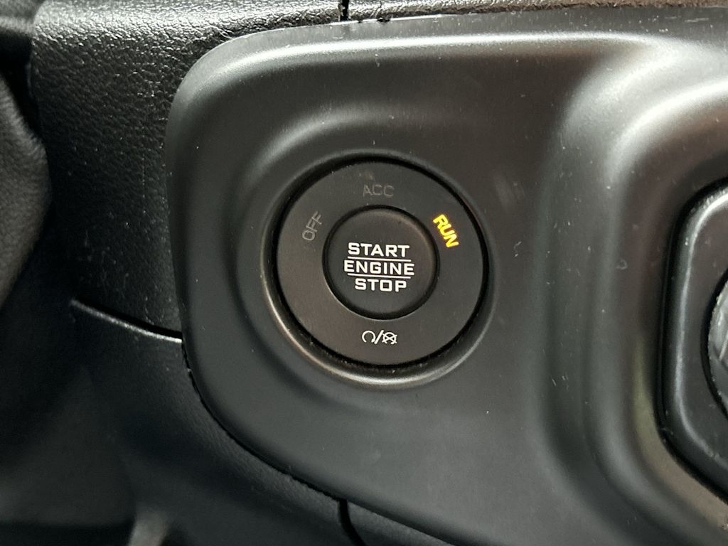 Thumbnail: 2018 Jeep Wrangler - 27