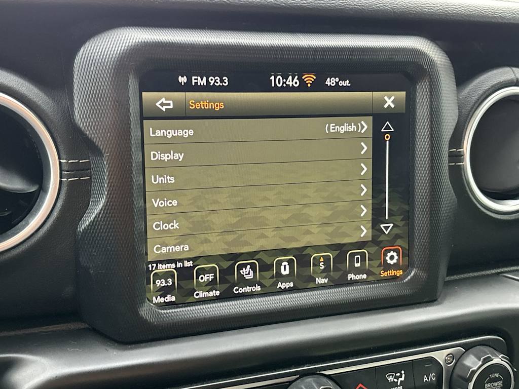 Thumbnail: 2018 Jeep Wrangler - 24