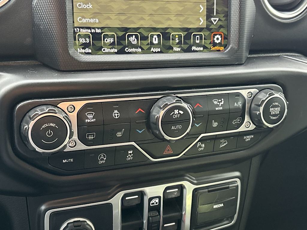 Thumbnail: 2018 Jeep Wrangler - 25