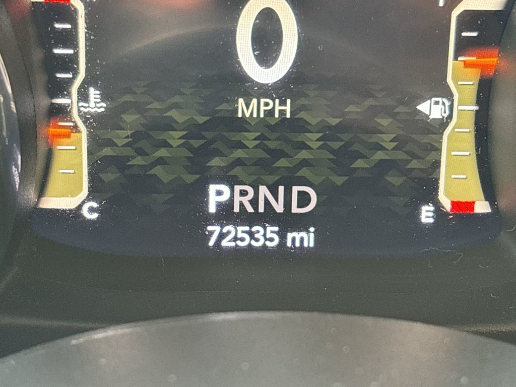 Thumbnail: 2018 Jeep Wrangler - 16