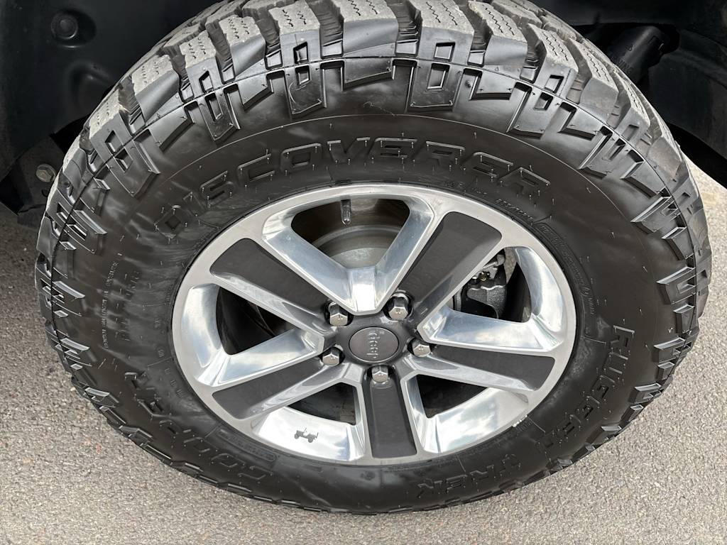 Thumbnail: 2019 Jeep Wrangler - 5