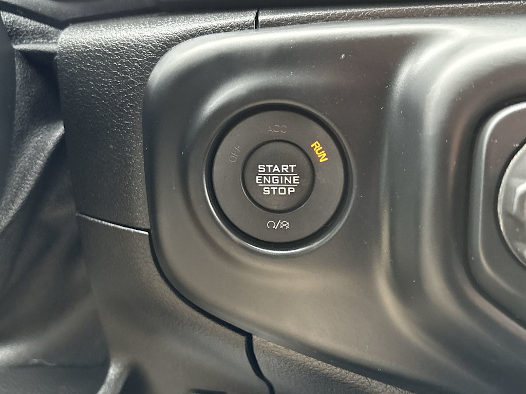 Thumbnail: 2019 Jeep Wrangler - 29